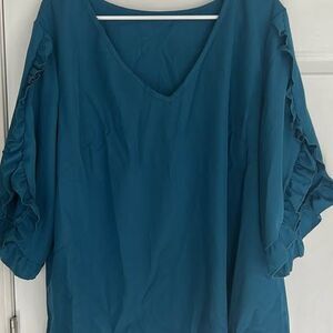 2xl ruffled sleeves